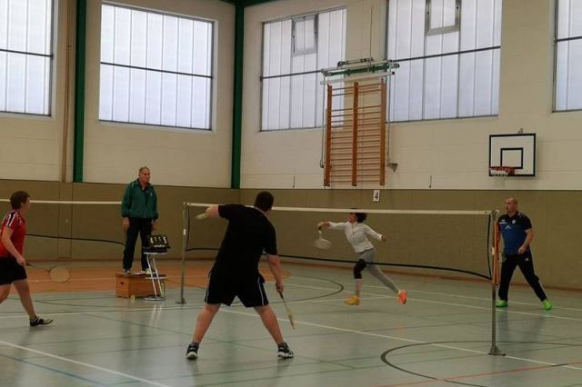 Badminton